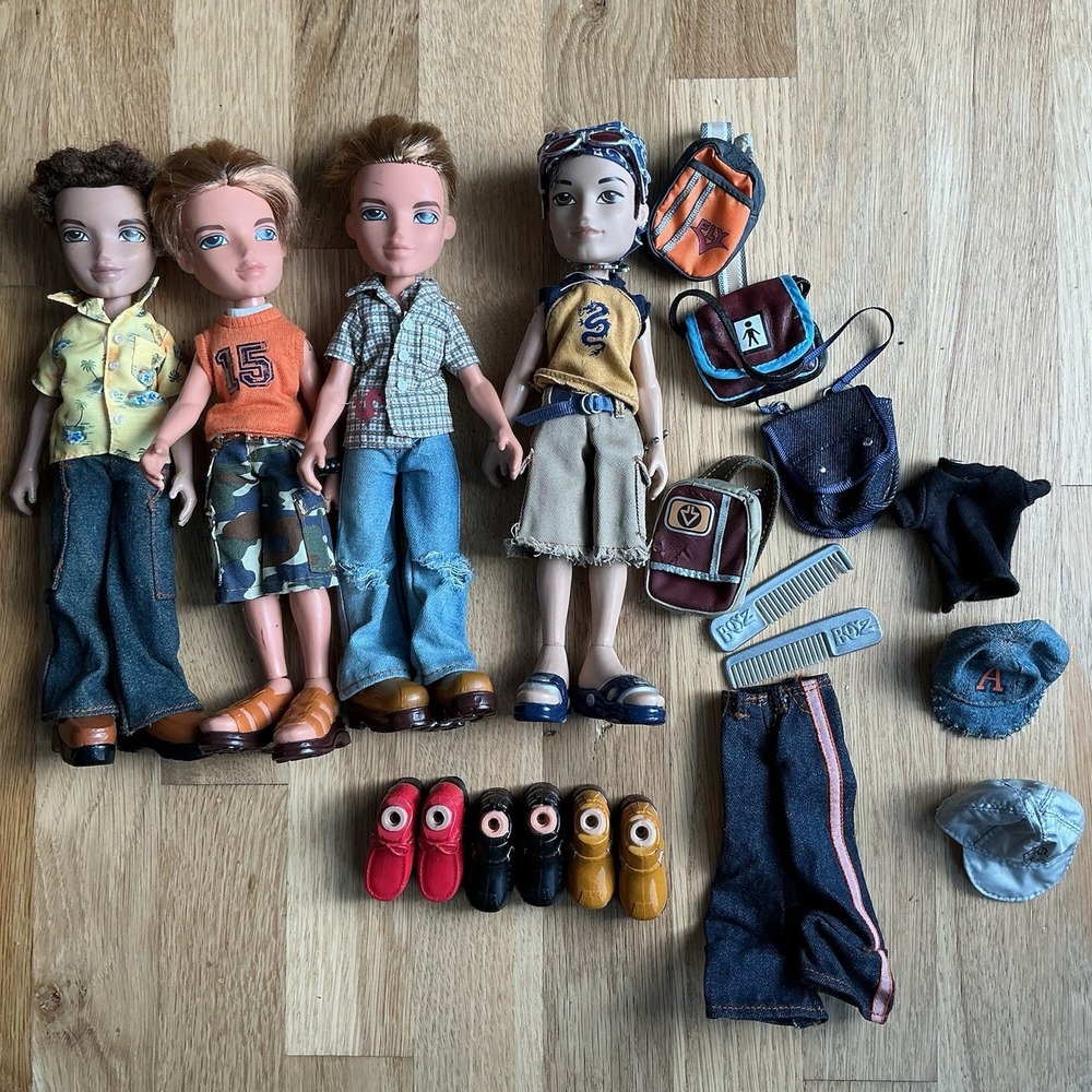 Vintage Bratz Doll Boyz Boys 2002 MGA Entertainment Clothes Shoes Bags Lot (4)
